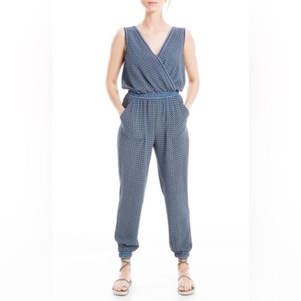 Max Studio Women's V Neck Shirred Waist Jumpsuit Medium